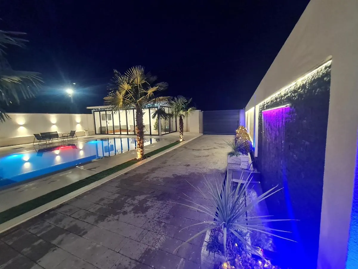 Lt Luxury Villa Rrushkull  0*, Rrushkull (Durres)